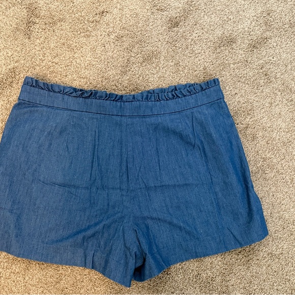 J. Crew Classic Blue Jean Shorts - Picture 2 of 4